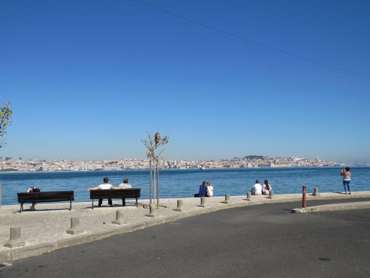Tejo House River Lisbon Almada Extérieur photo