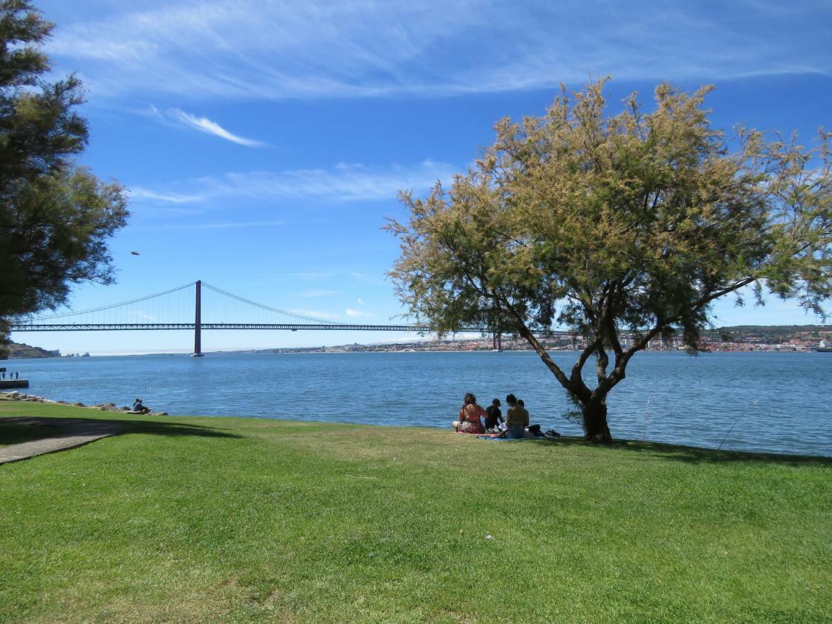 Tejo House River Lisbon Almada Extérieur photo